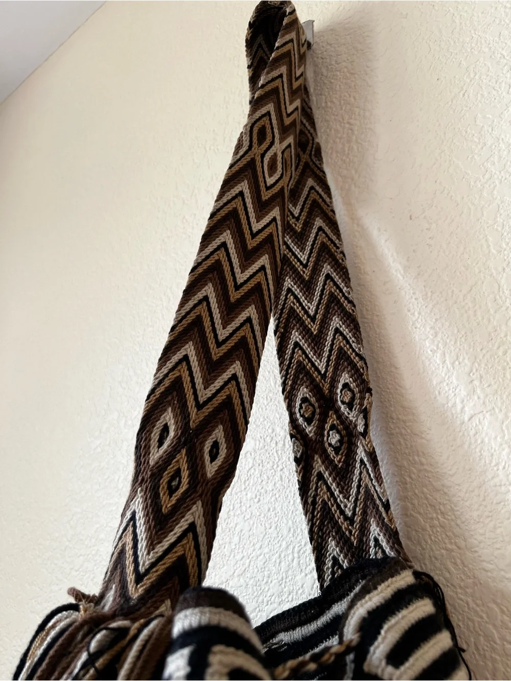 Handwoven Wayuu Mochila Bag - Earthy Geometric Crossbody